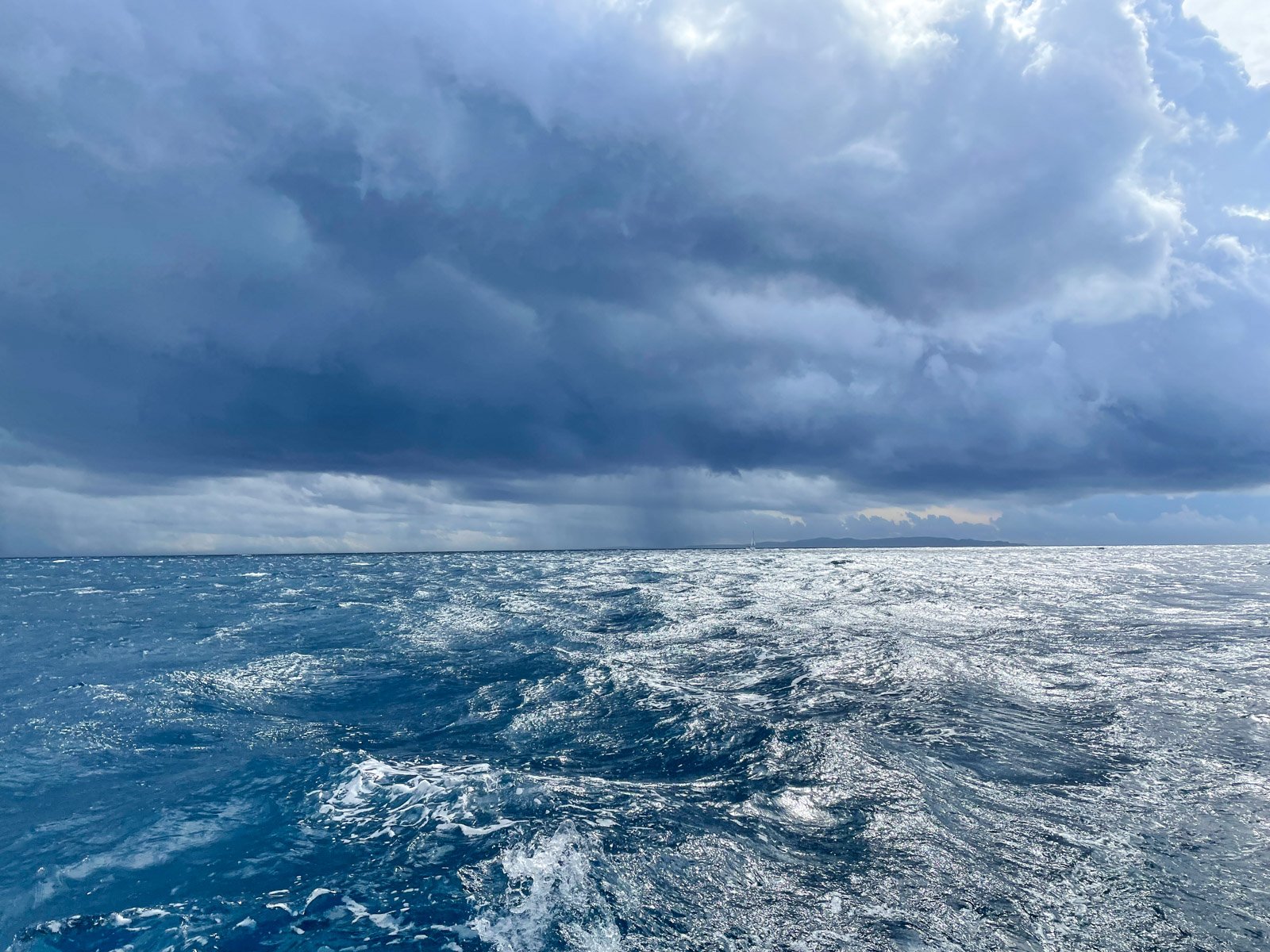 Stormy seas on the way to Lakka
