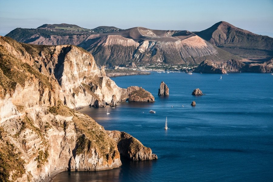 Beautiful,View,On,Vulcano,Island,From,Lipari,Island,,Aeolian,Islands,